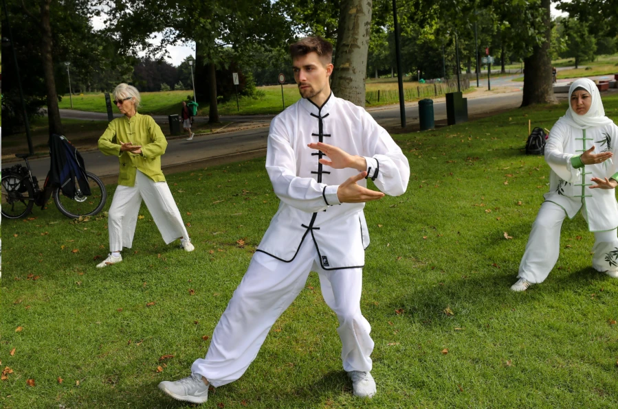 Qigong for Beginners: A 10-Minute Daily Practice